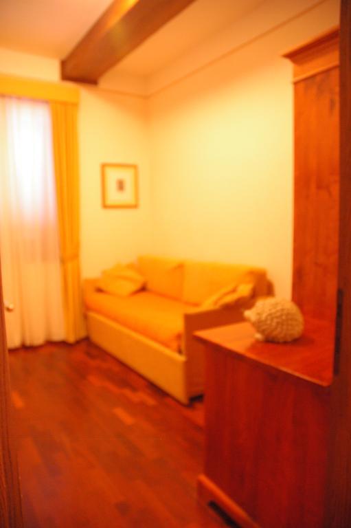 פיינצה Hotel Rutiliano חדר תמונה