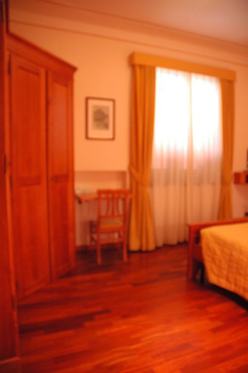 פיינצה Hotel Rutiliano חדר תמונה