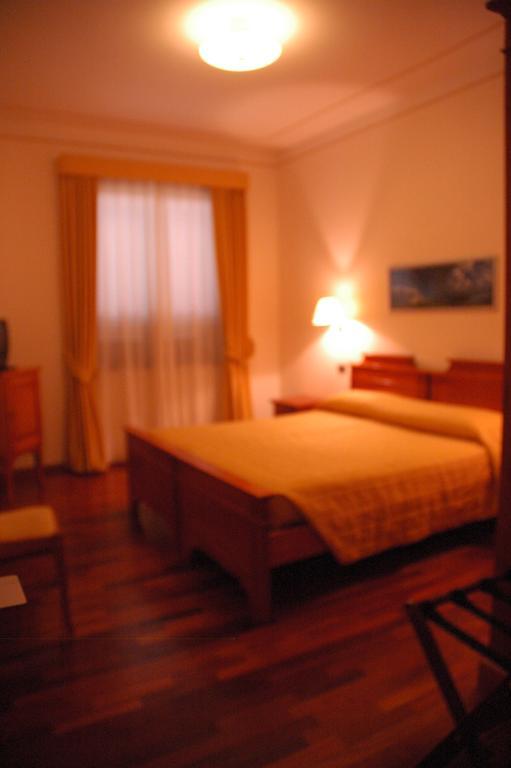 פיינצה Hotel Rutiliano חדר תמונה