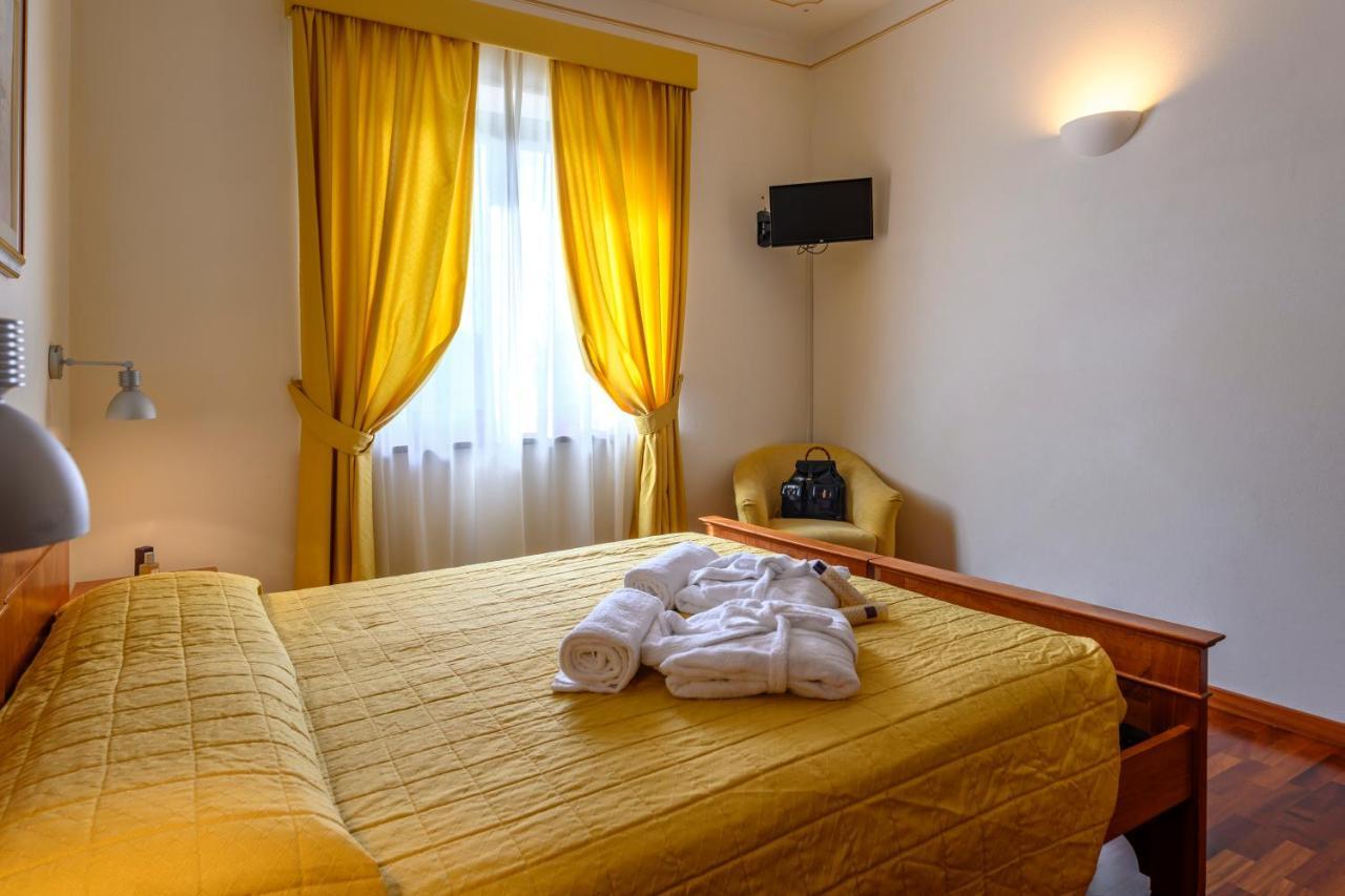 פיינצה Hotel Rutiliano מראה חיצוני תמונה