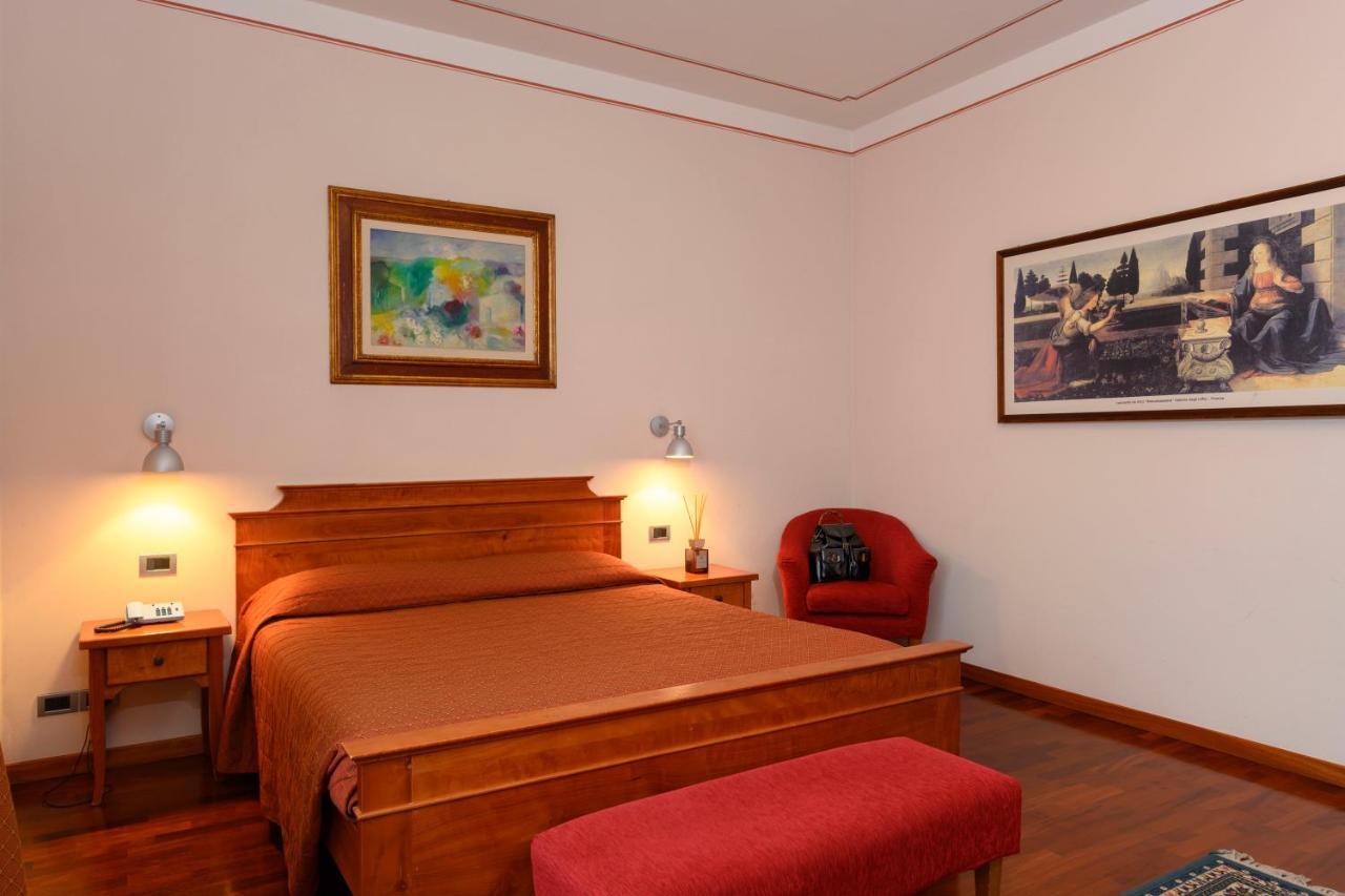 פיינצה Hotel Rutiliano מראה חיצוני תמונה